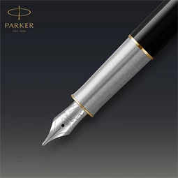 PARKER Sonnet Royal Premium 18k töltőtoll metál fekete test+ arany klipsz